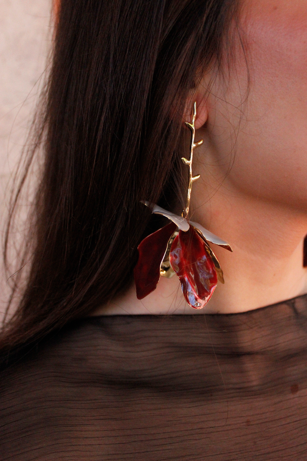 Pendientes flor gris burdeos