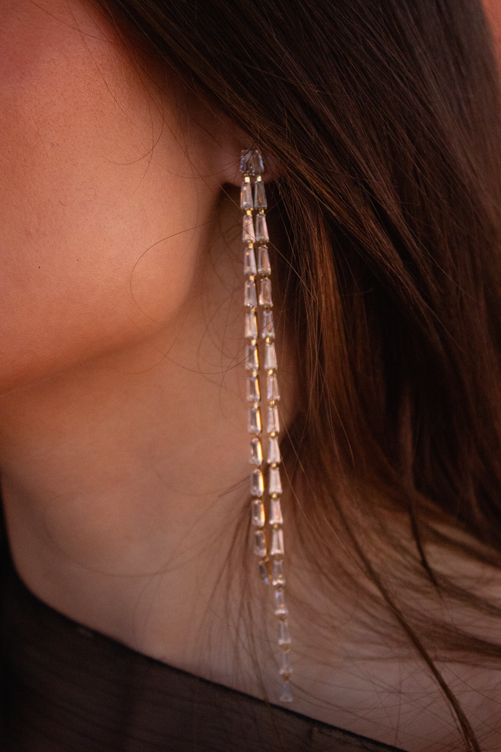 Pendientes tira brillos