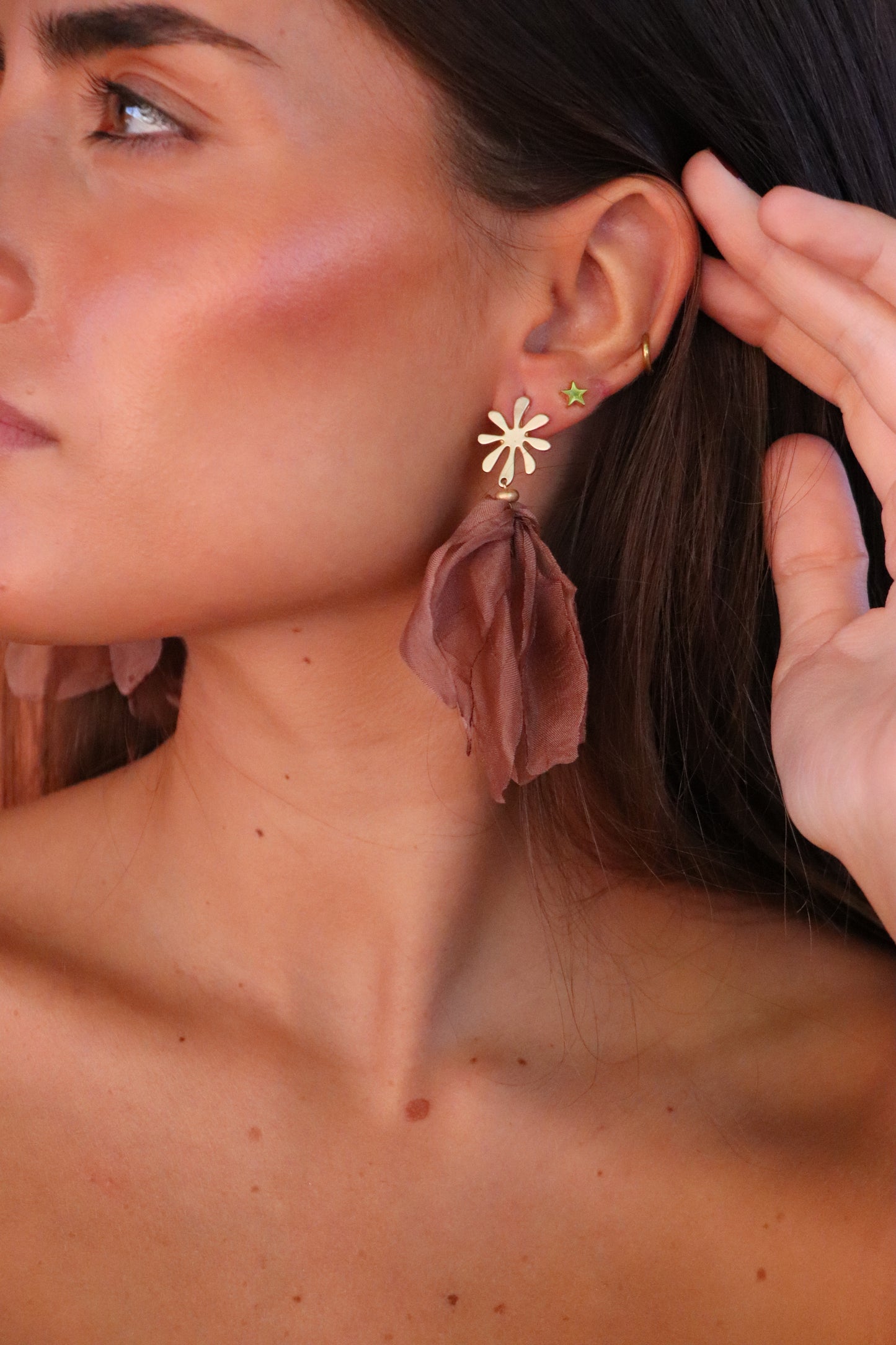Pendientes flor berenjena