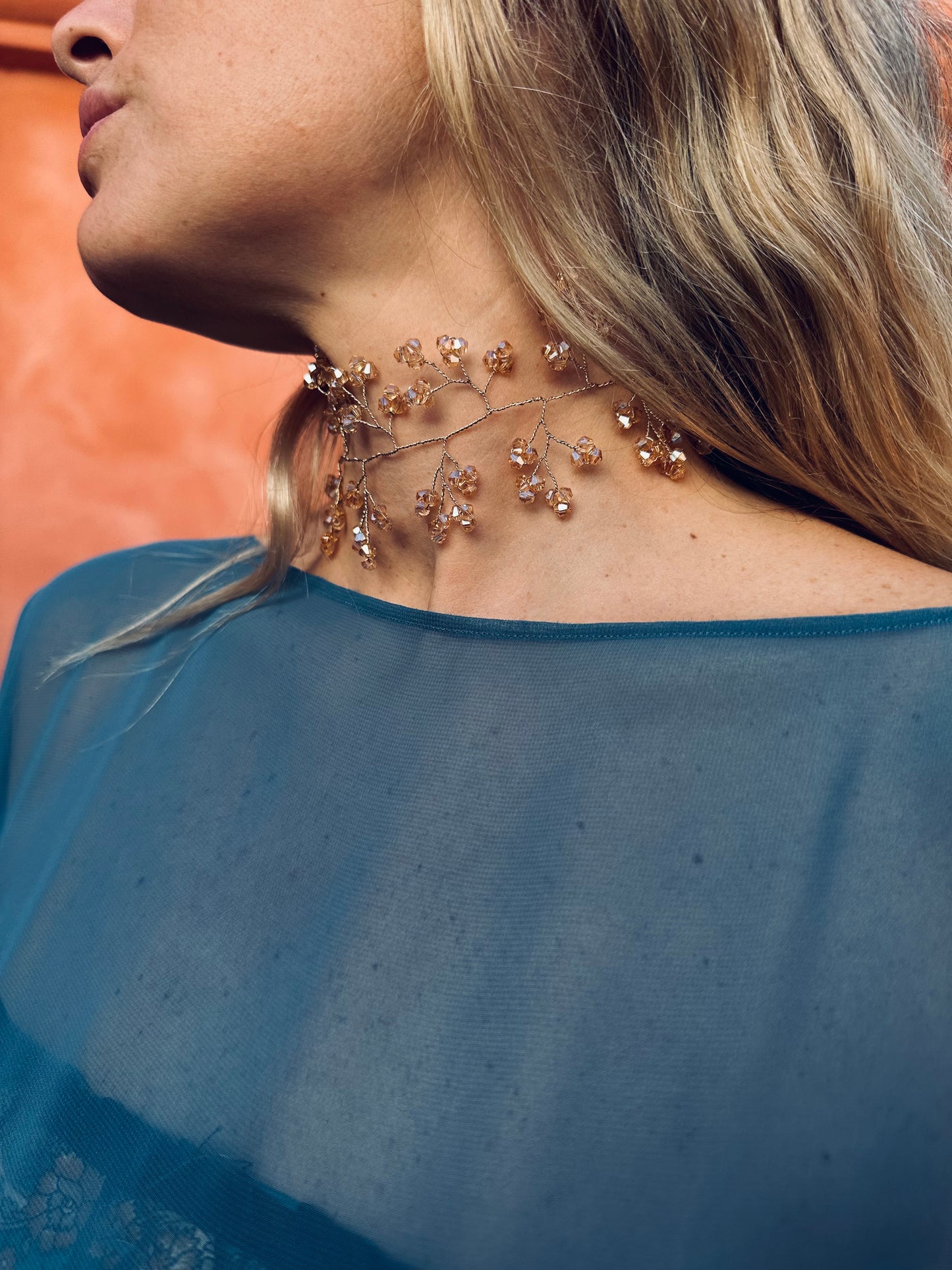 Choker piedras ocre