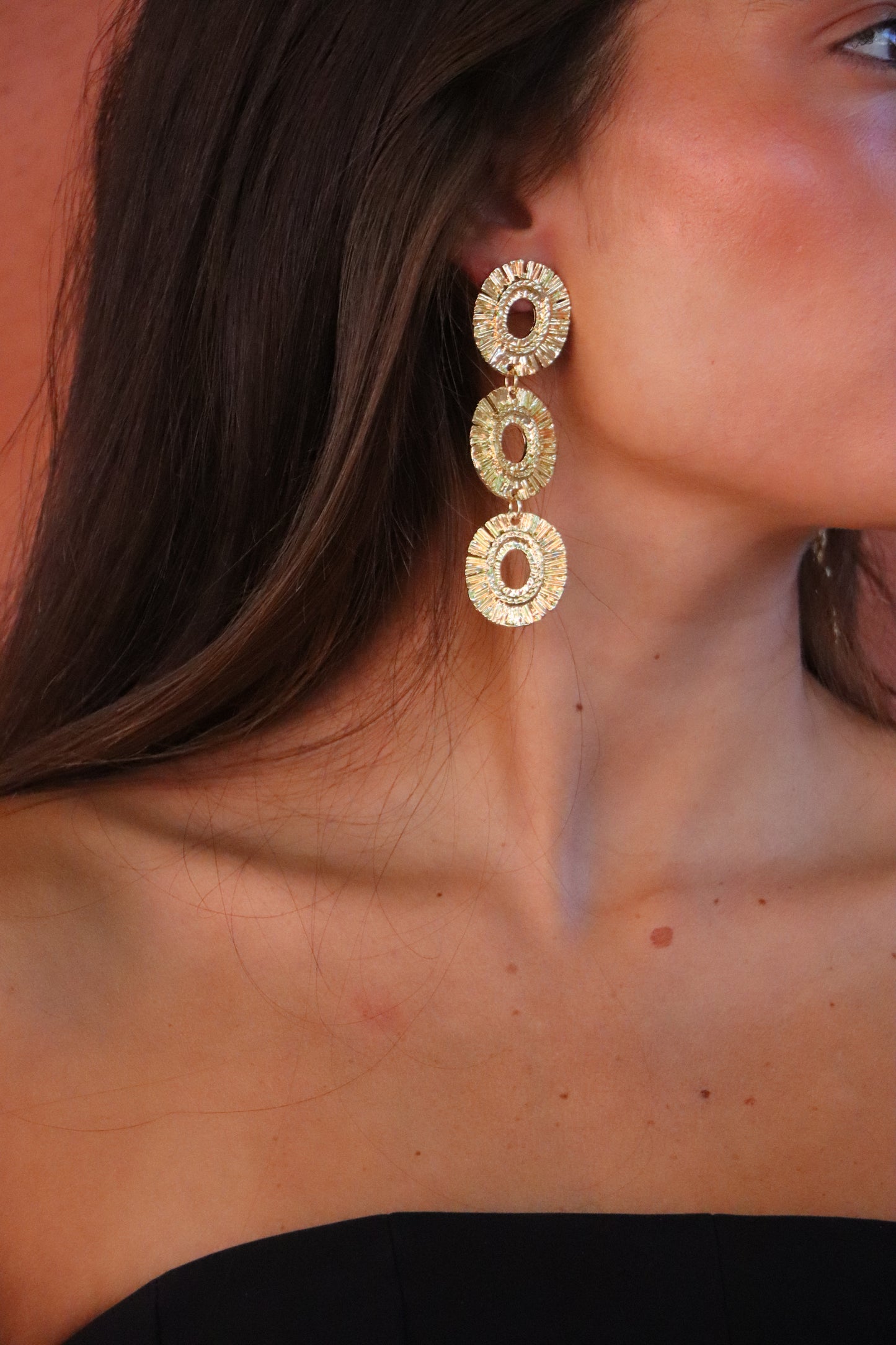 Pendientes flor dorado
