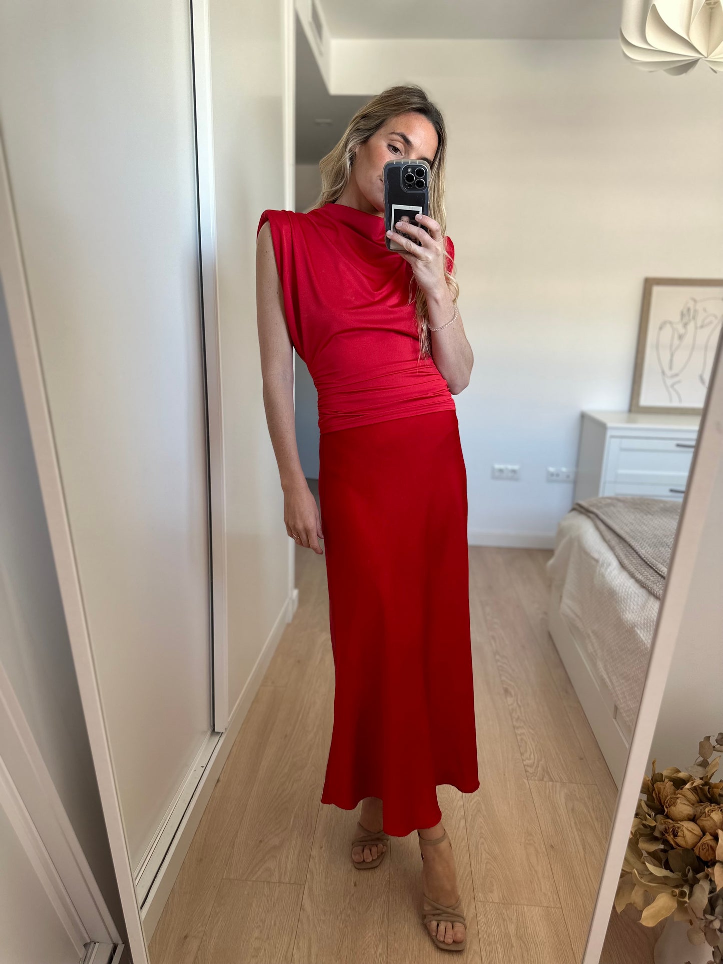 Falda raso roja