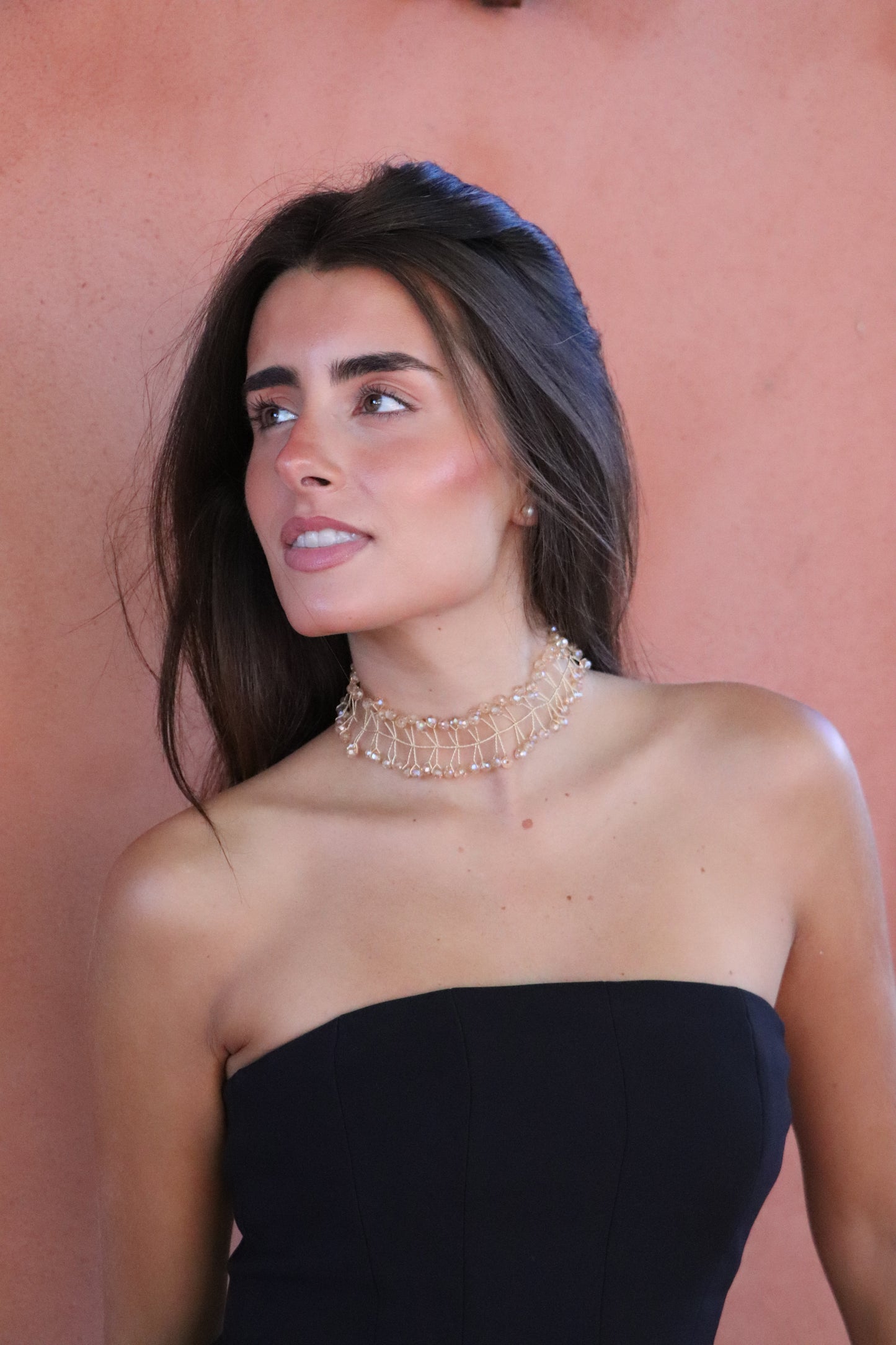 Choker bolitas beige