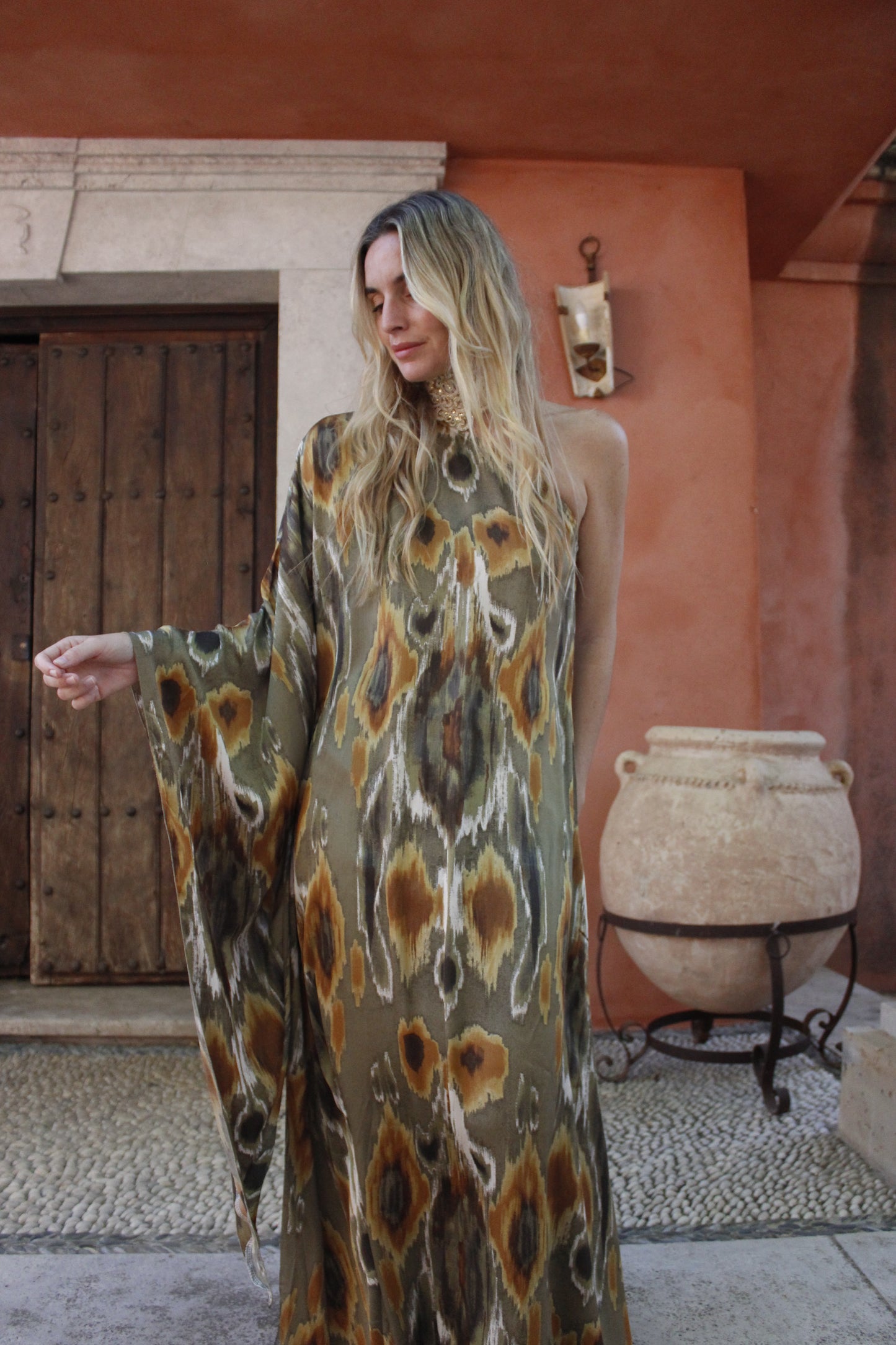 Vestido seda caqui