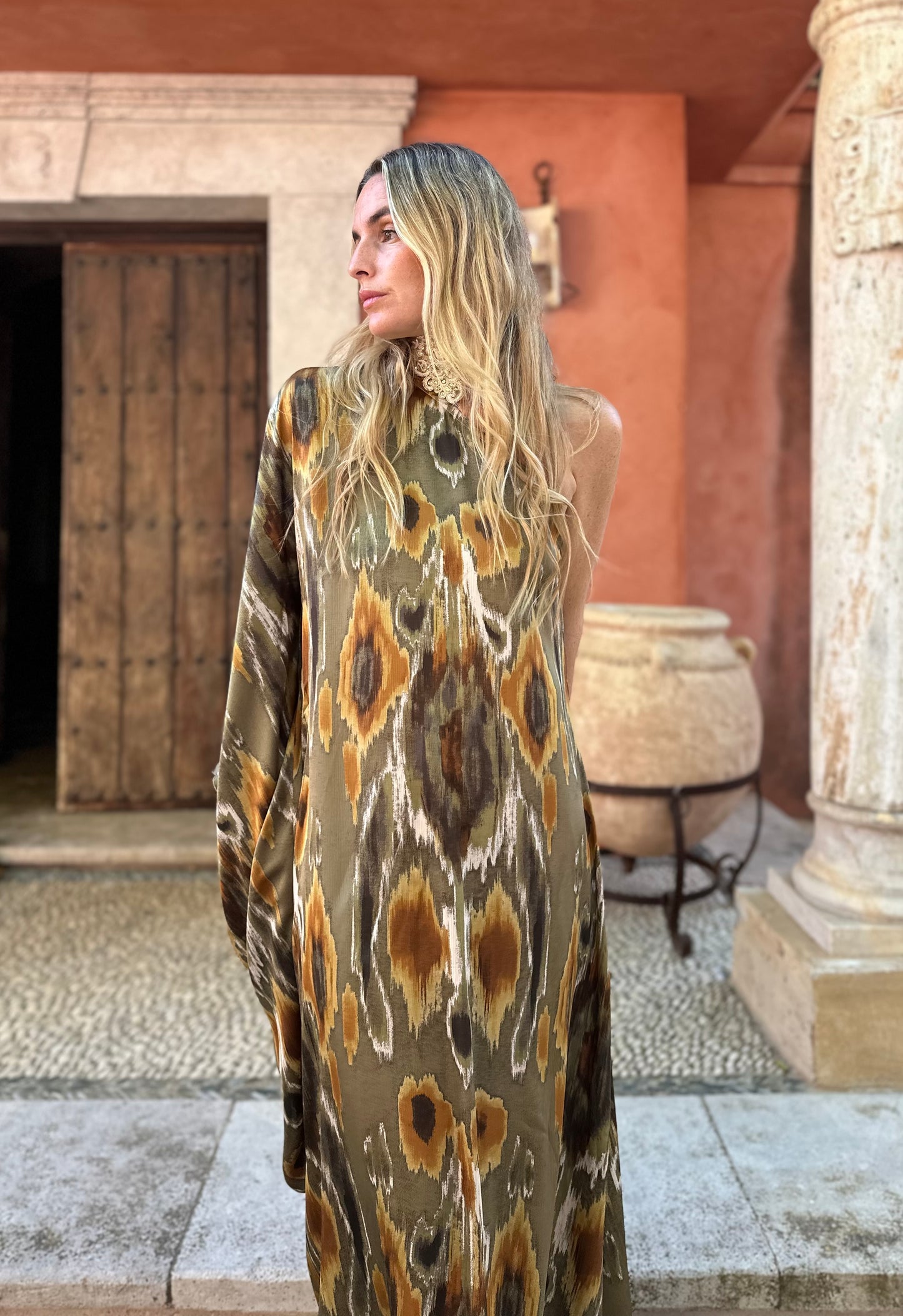 Vestido seda caqui