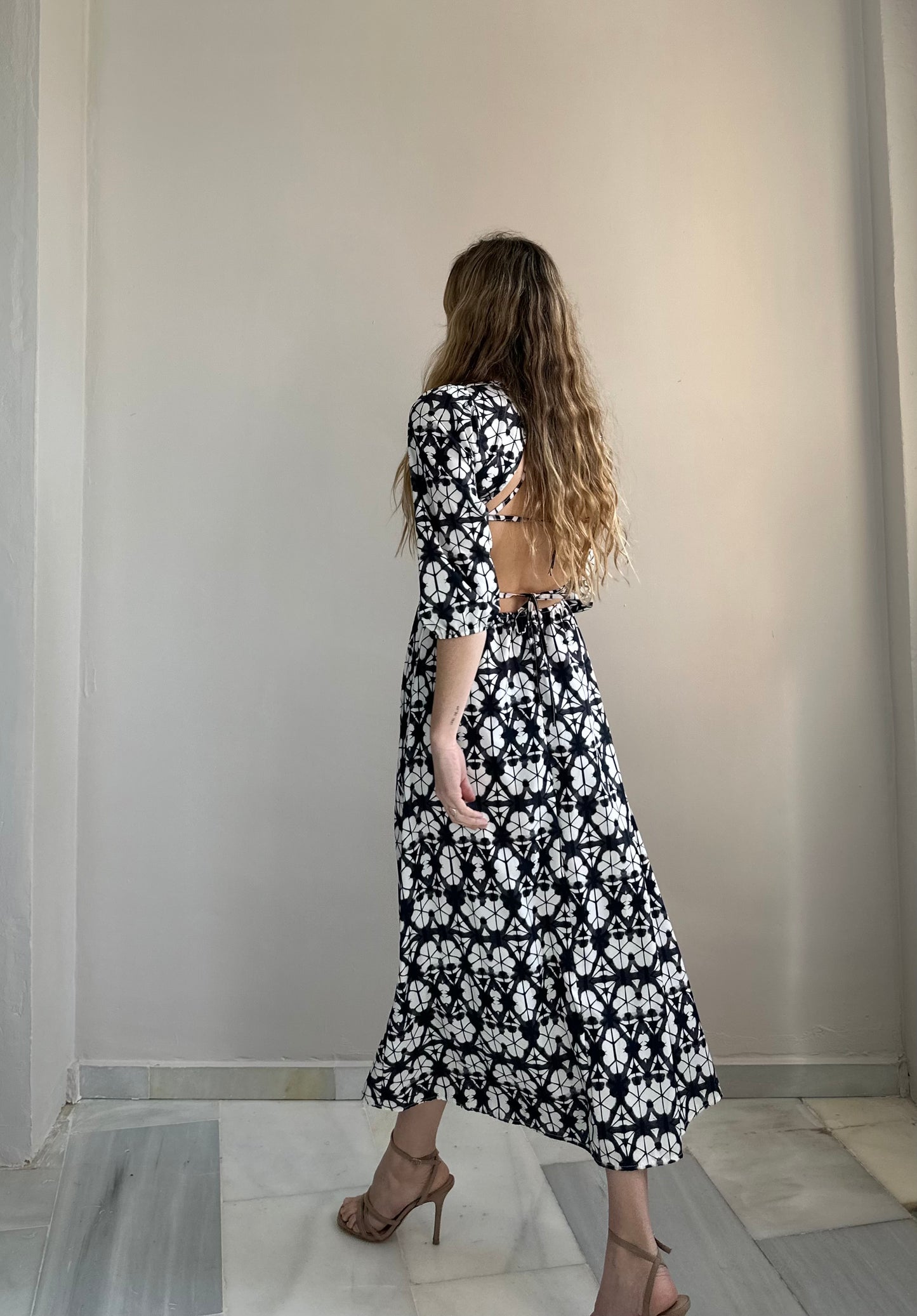 Vestido aberturas negro