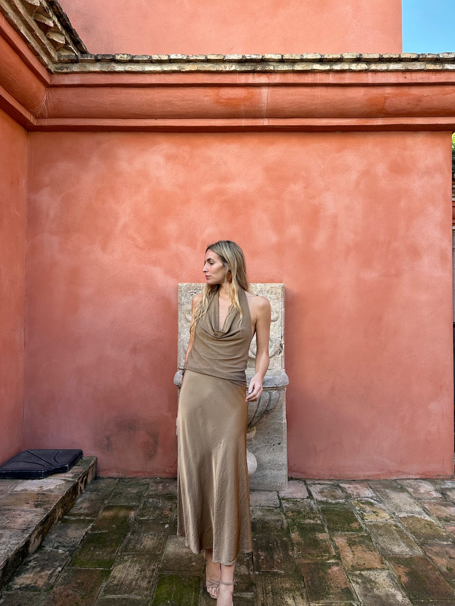 Falda raso camel