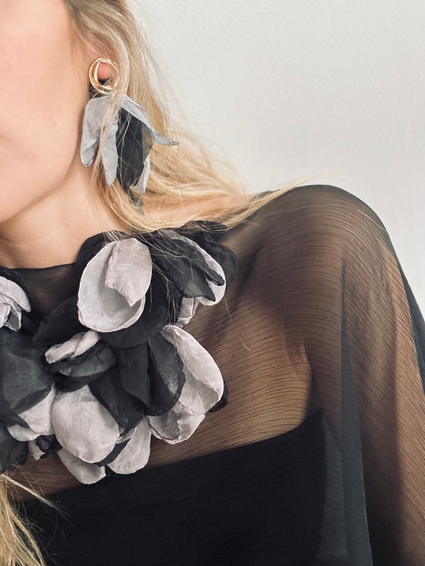 Pendientes gasa gris y negro