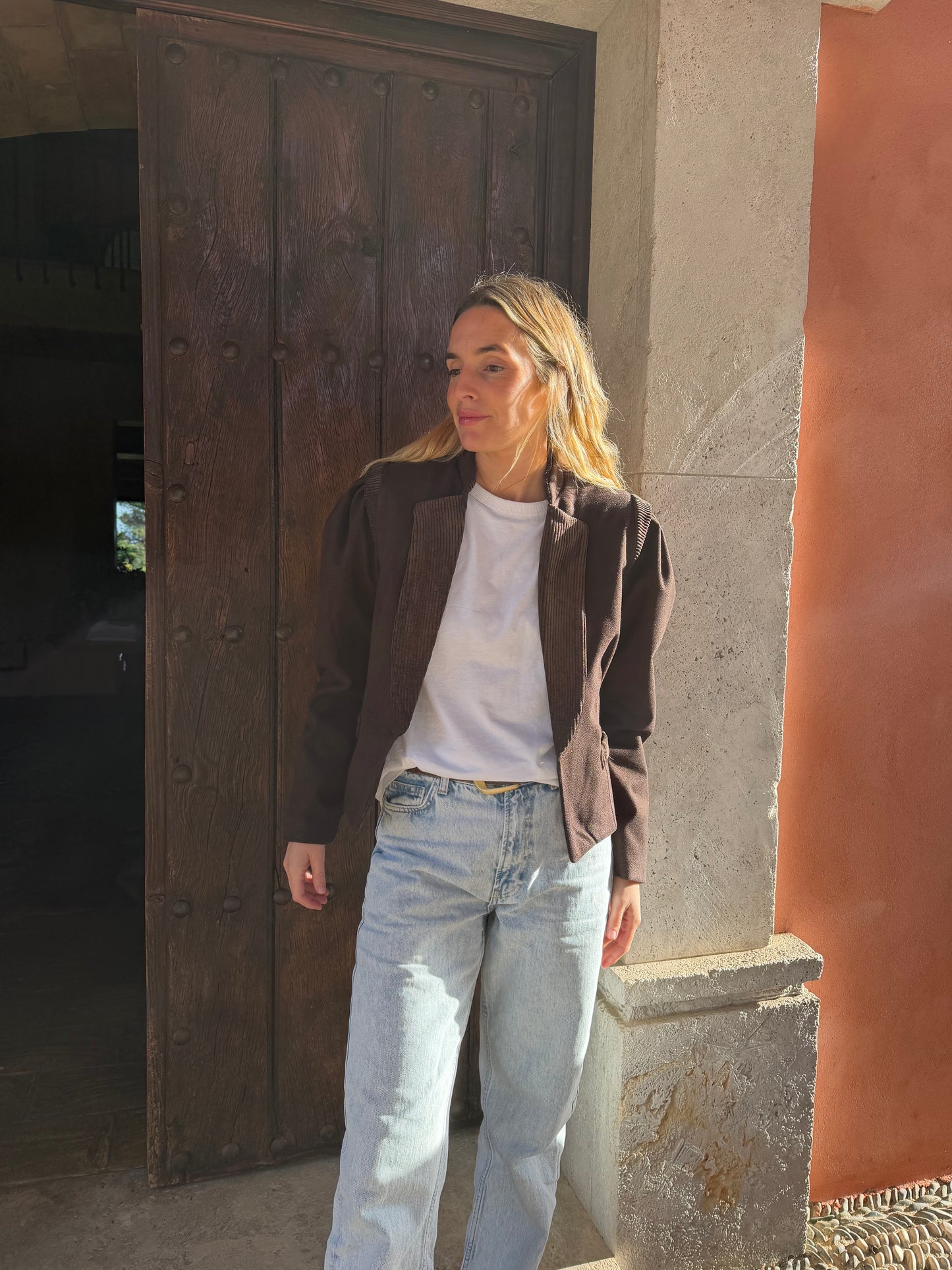 Chaqueta pana chocolate