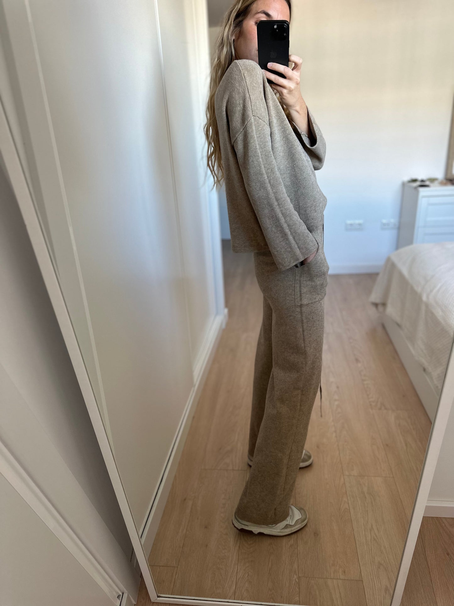 Pantalón punto beige