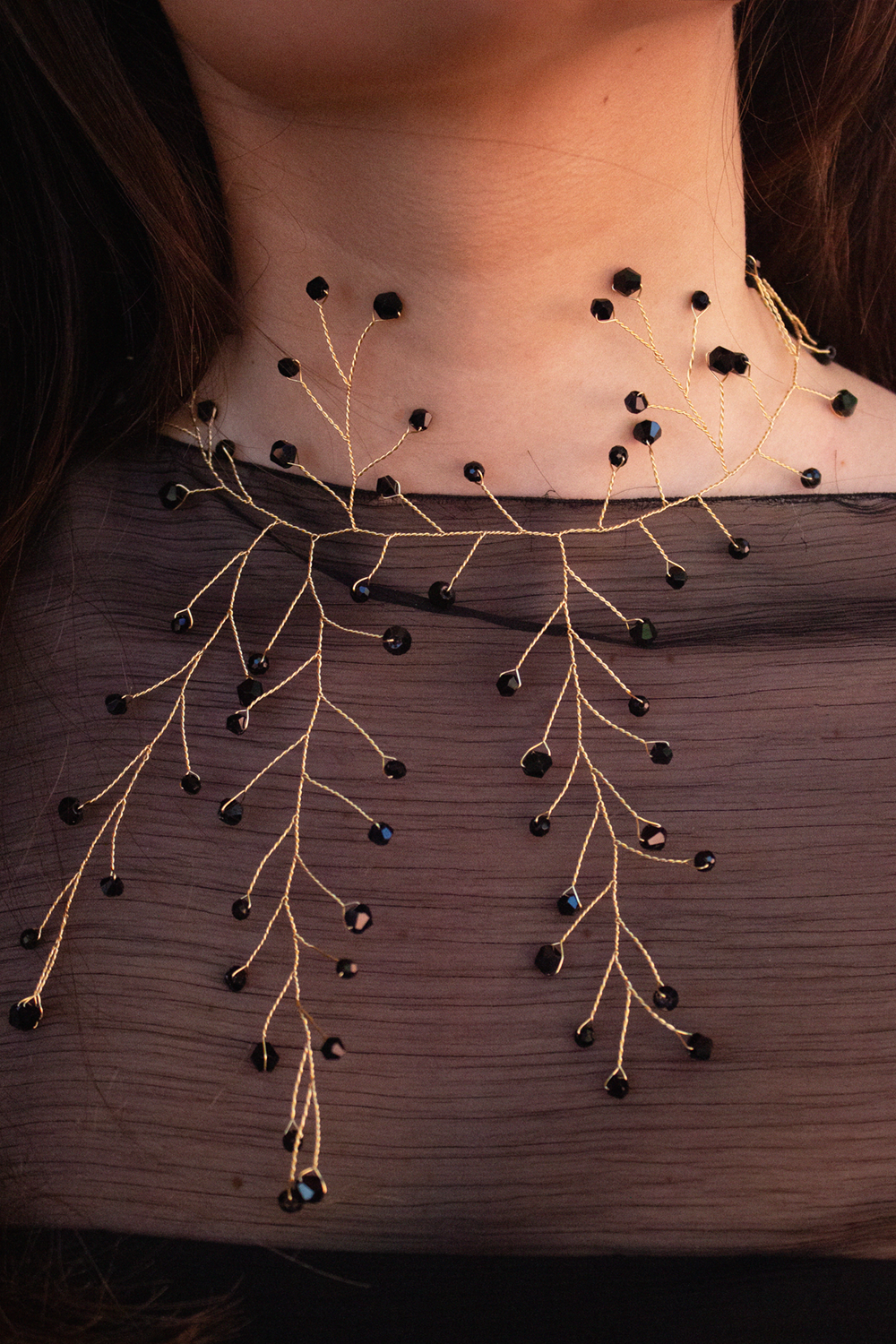 Choker bolitas negras largo