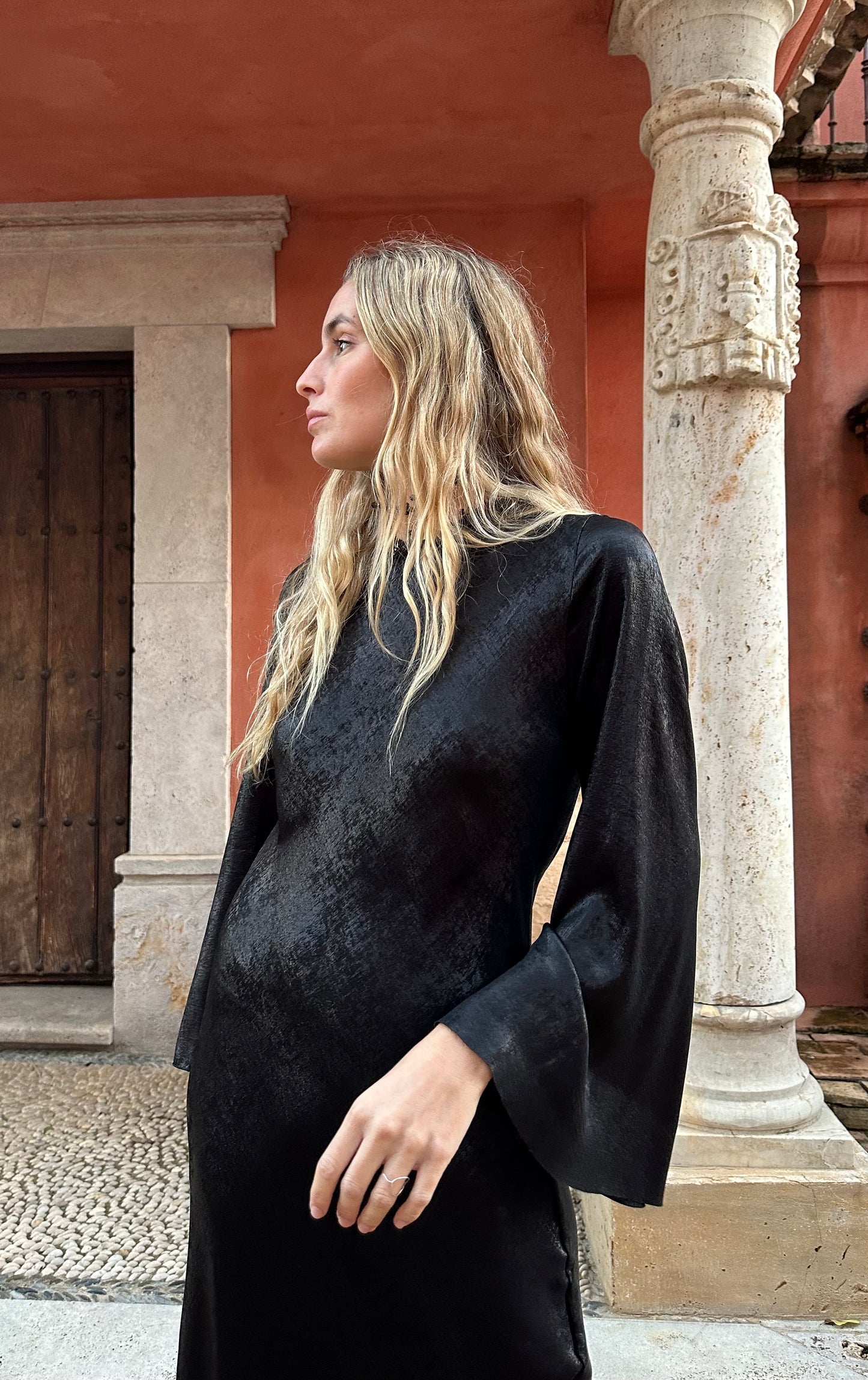 Vestido brillo negro