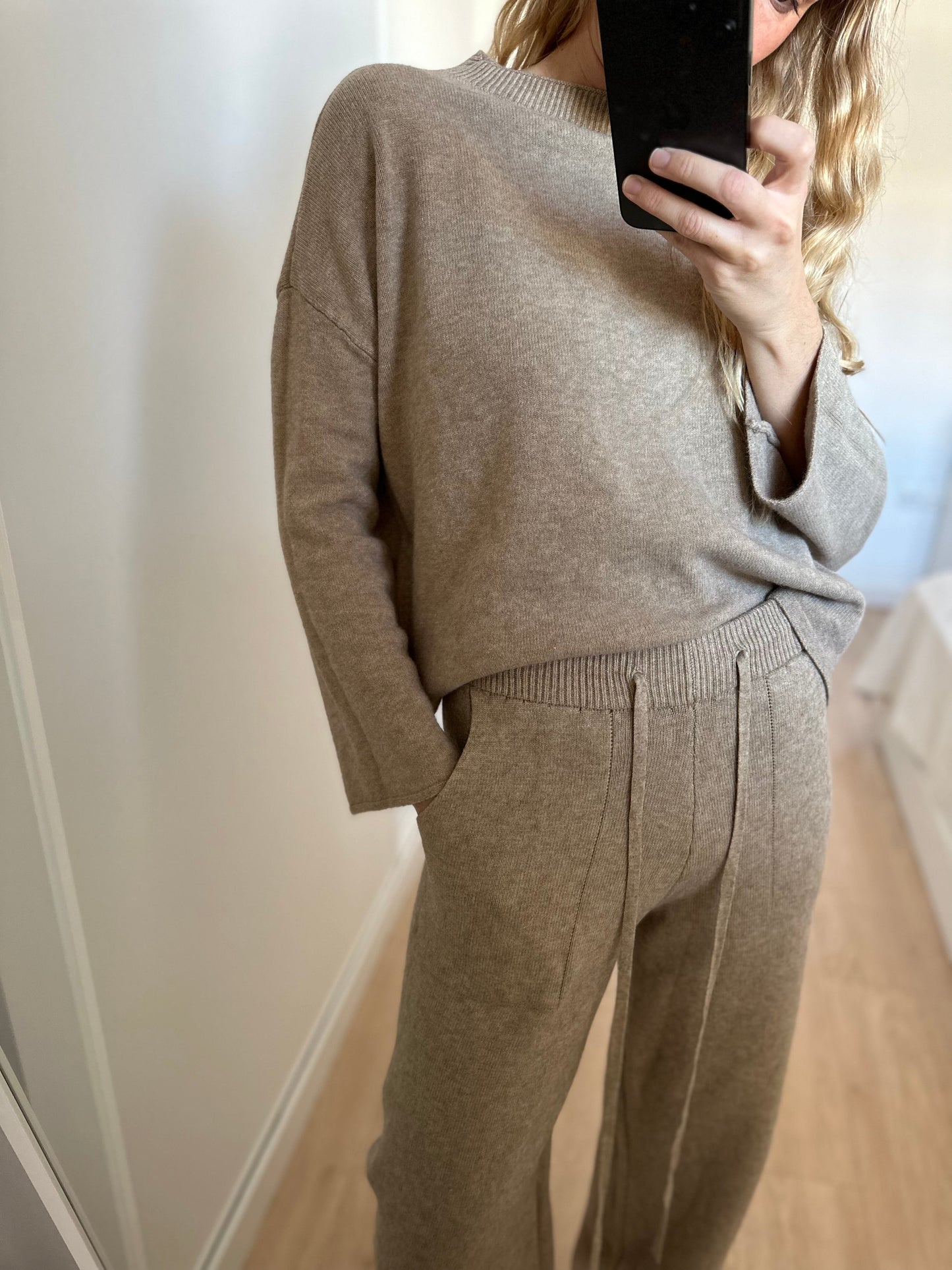Pantalón punto beige