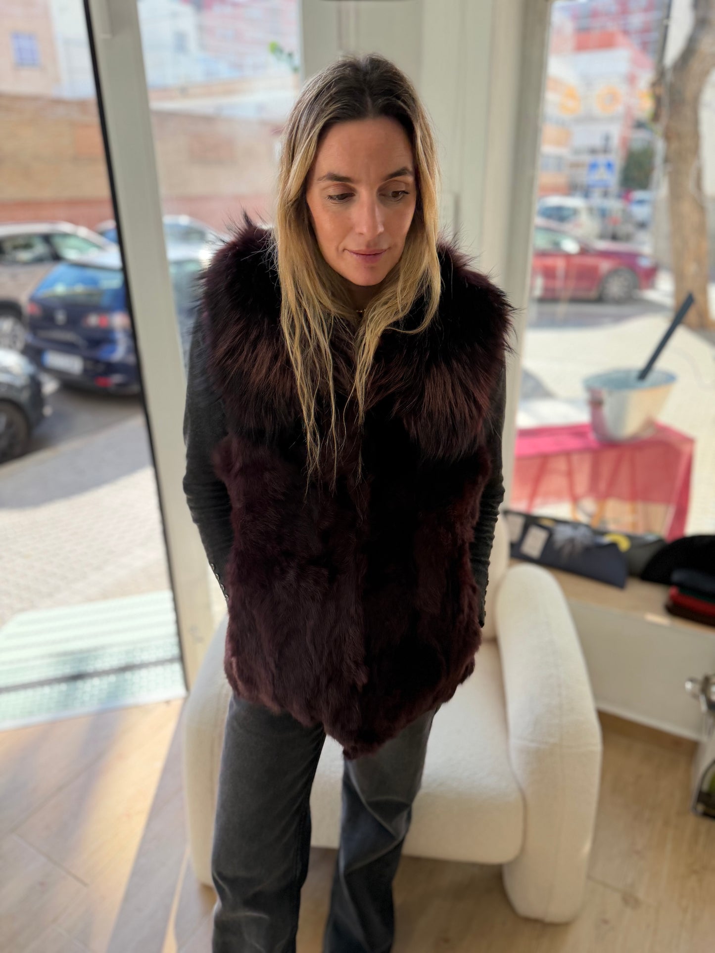 Chaleco zorro y conejo berenjena