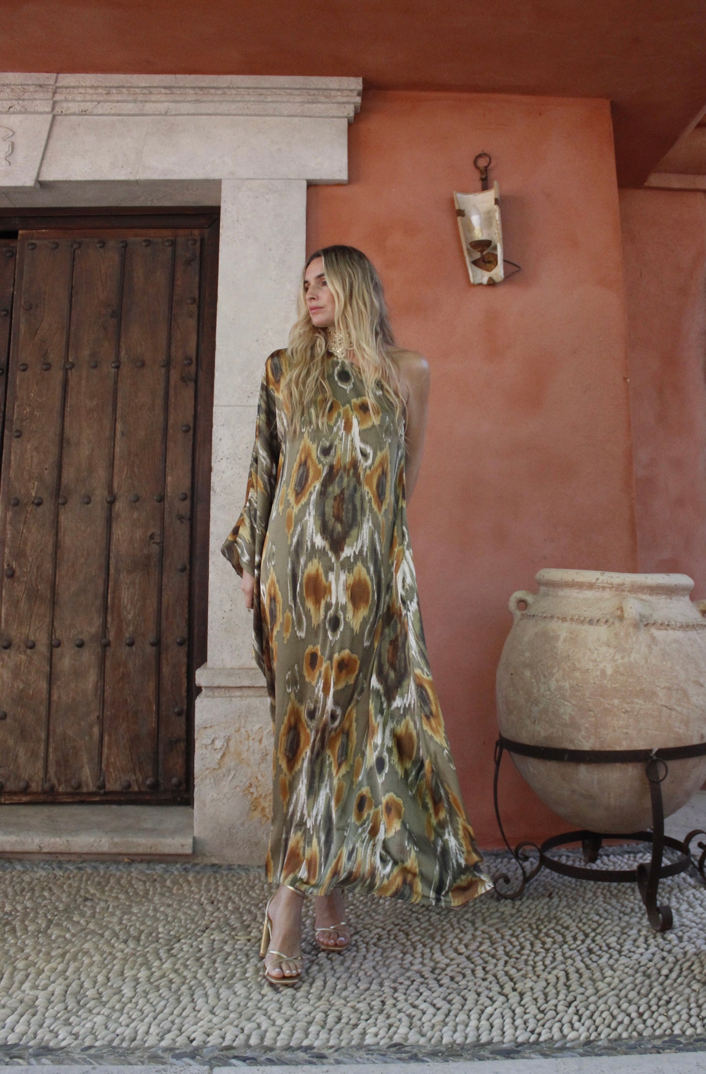 Vestido seda caqui
