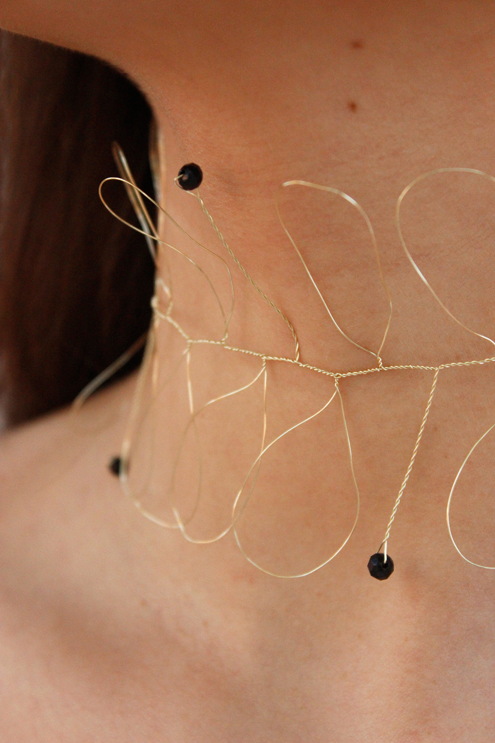 Choker hoja alambre dorado