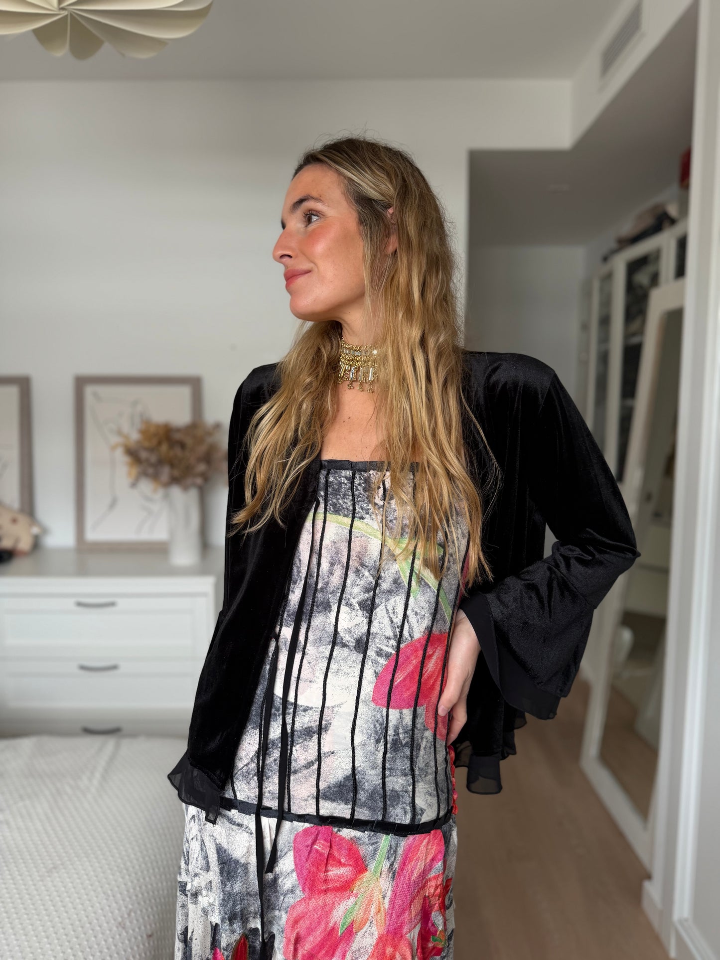 Chaqueta terciopelo y gasa negra