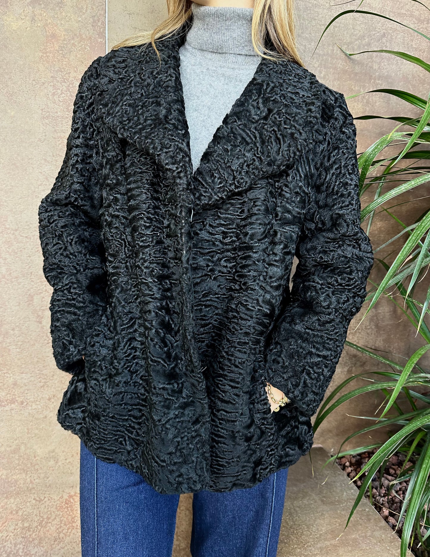 Chaqueta Astracán negra 02