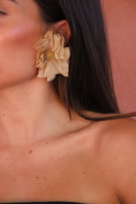 Pendientes flor camel