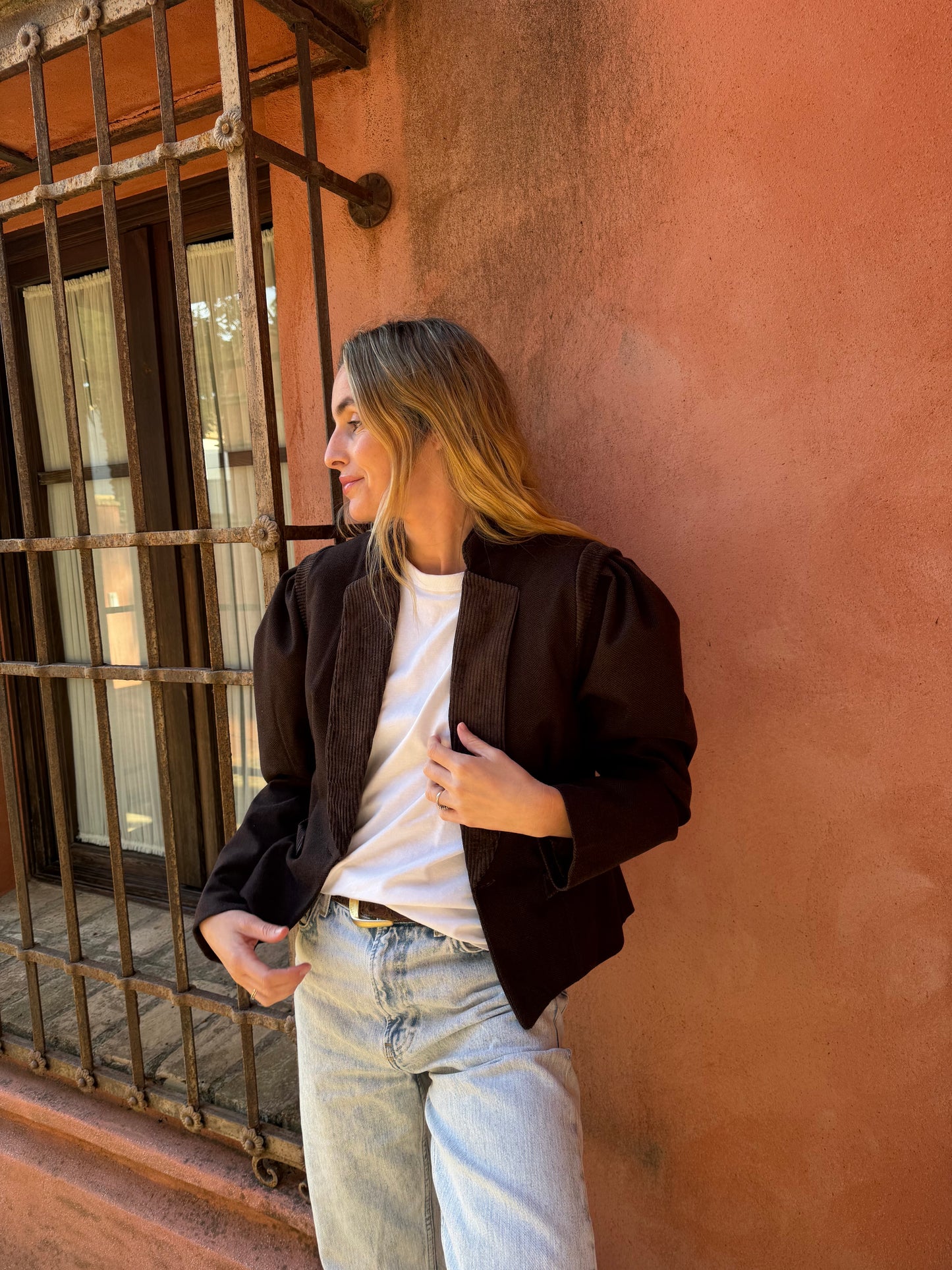 Chaqueta pana chocolate