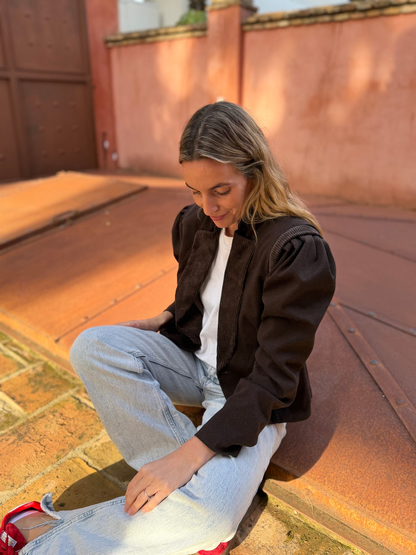 Chaqueta pana chocolate