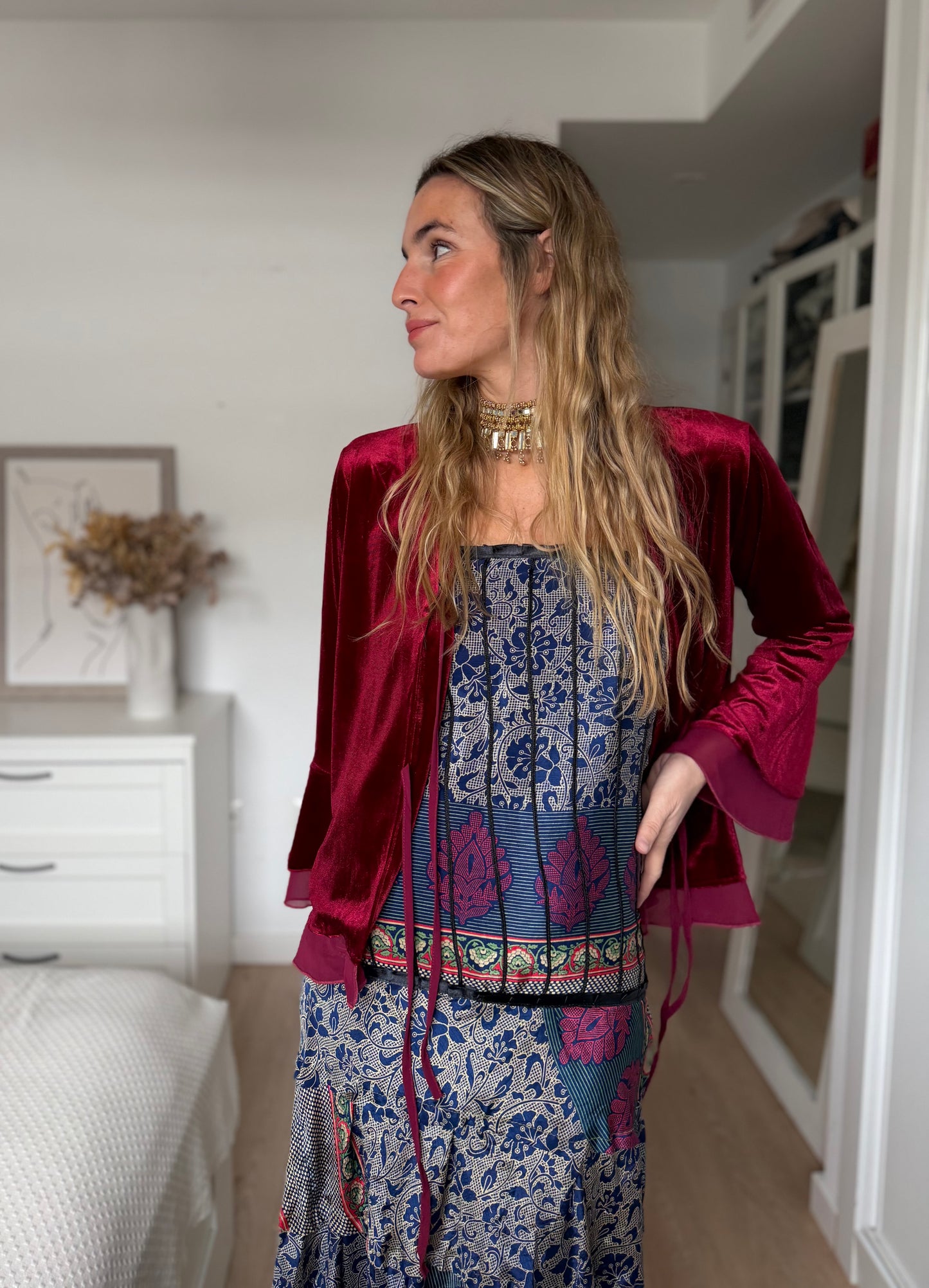 Chaqueta terciopelo y gasa burdeos
