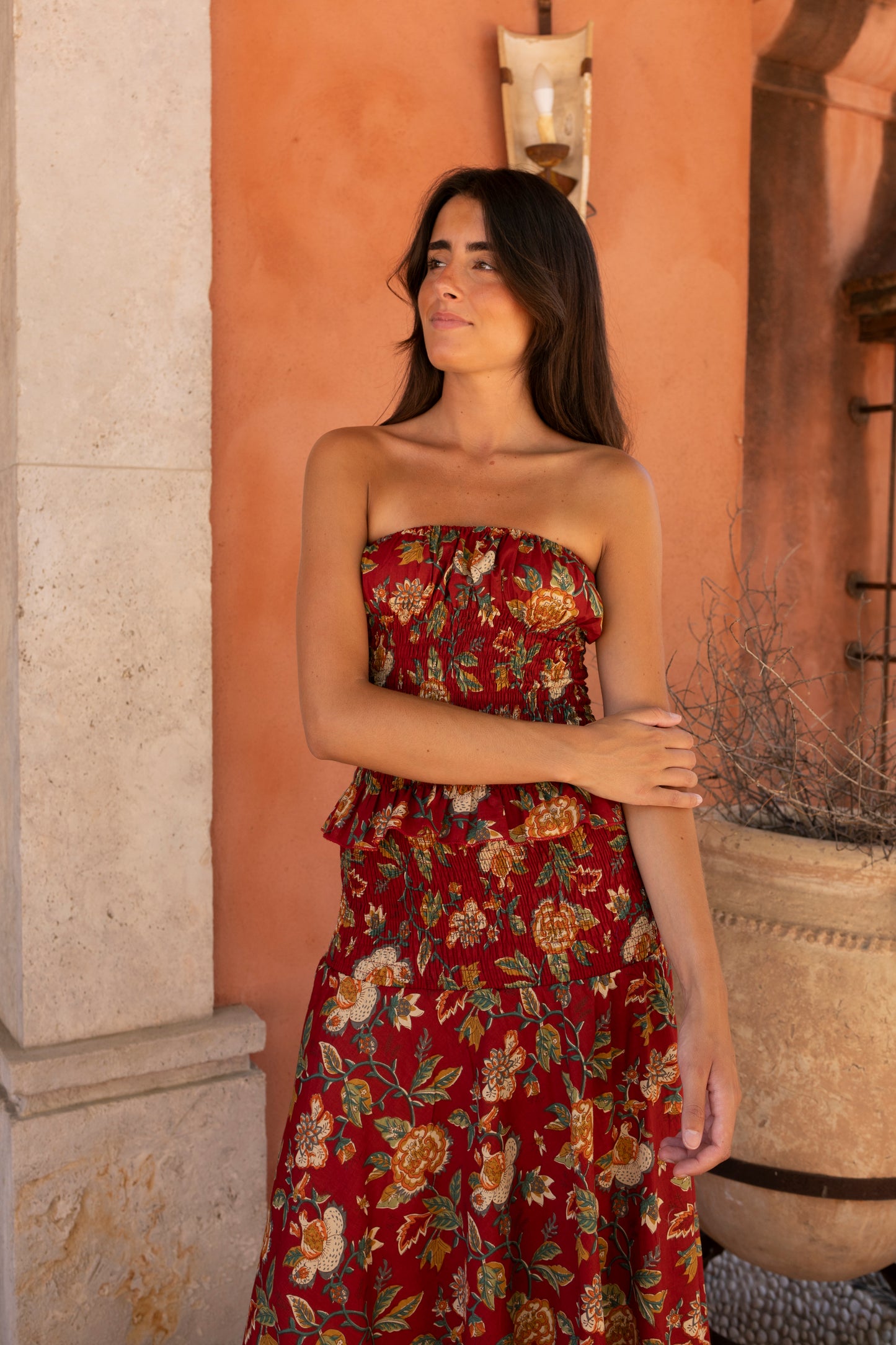Conjunto Lanzarote flor burdeos