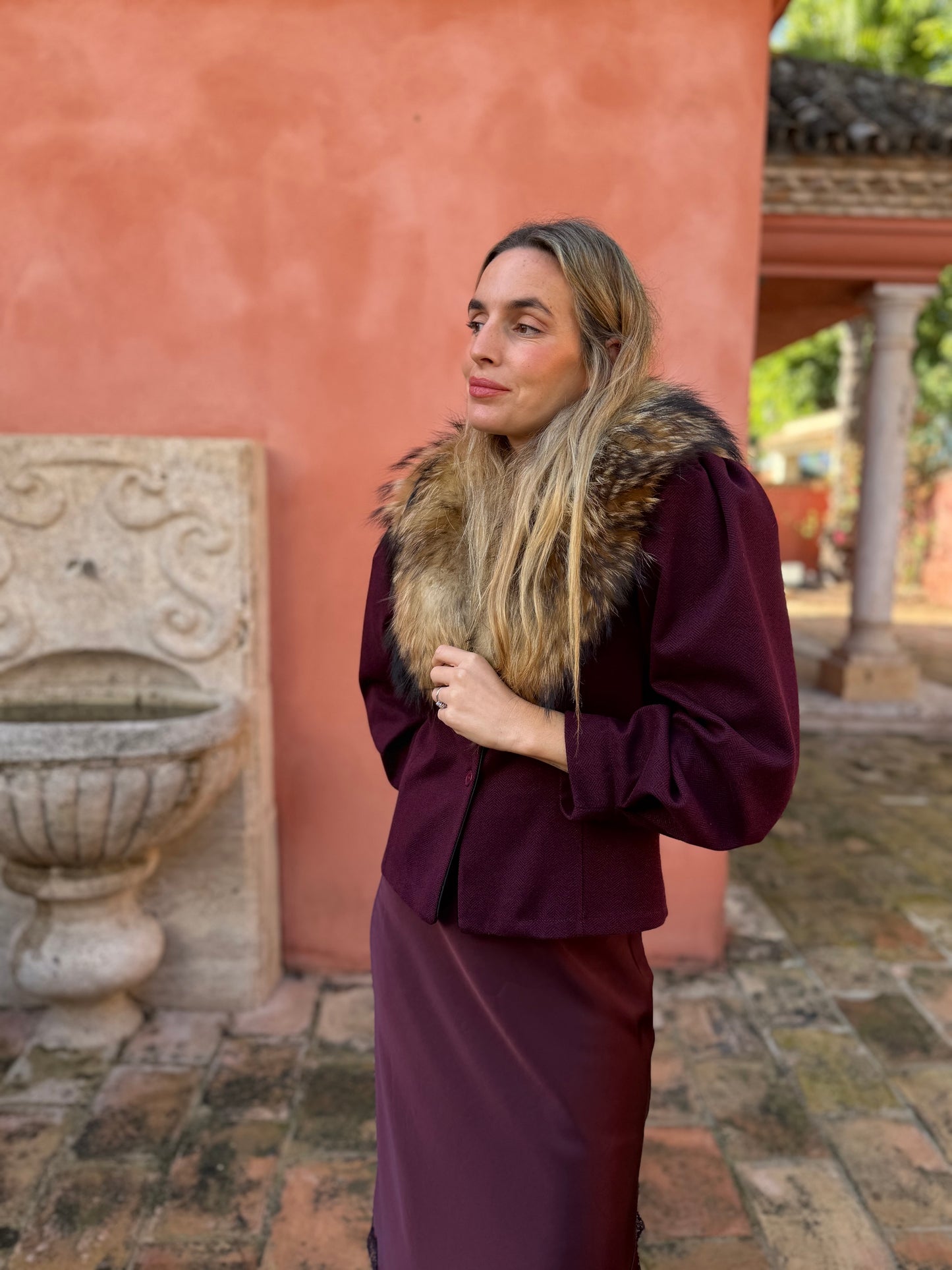 Chaqueta espiga berenjena