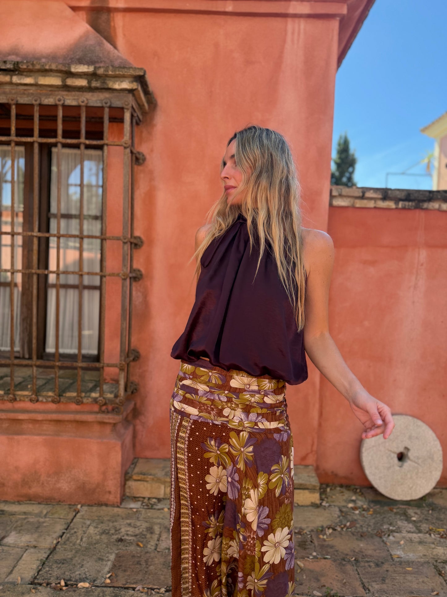 Top halter berenjena