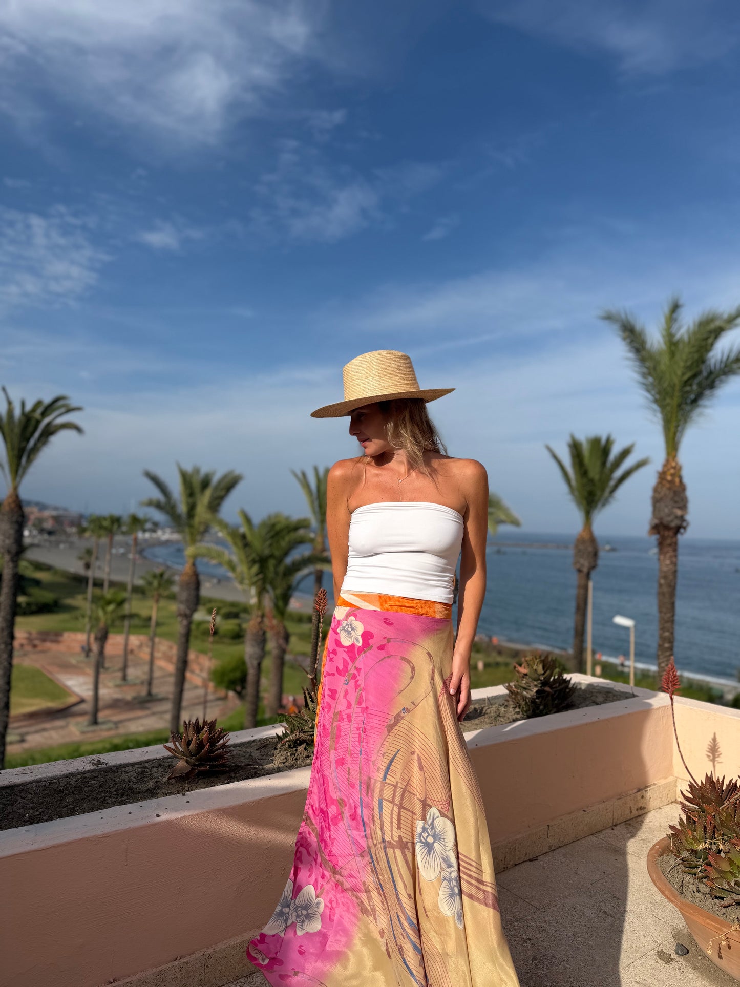 Falda India 208