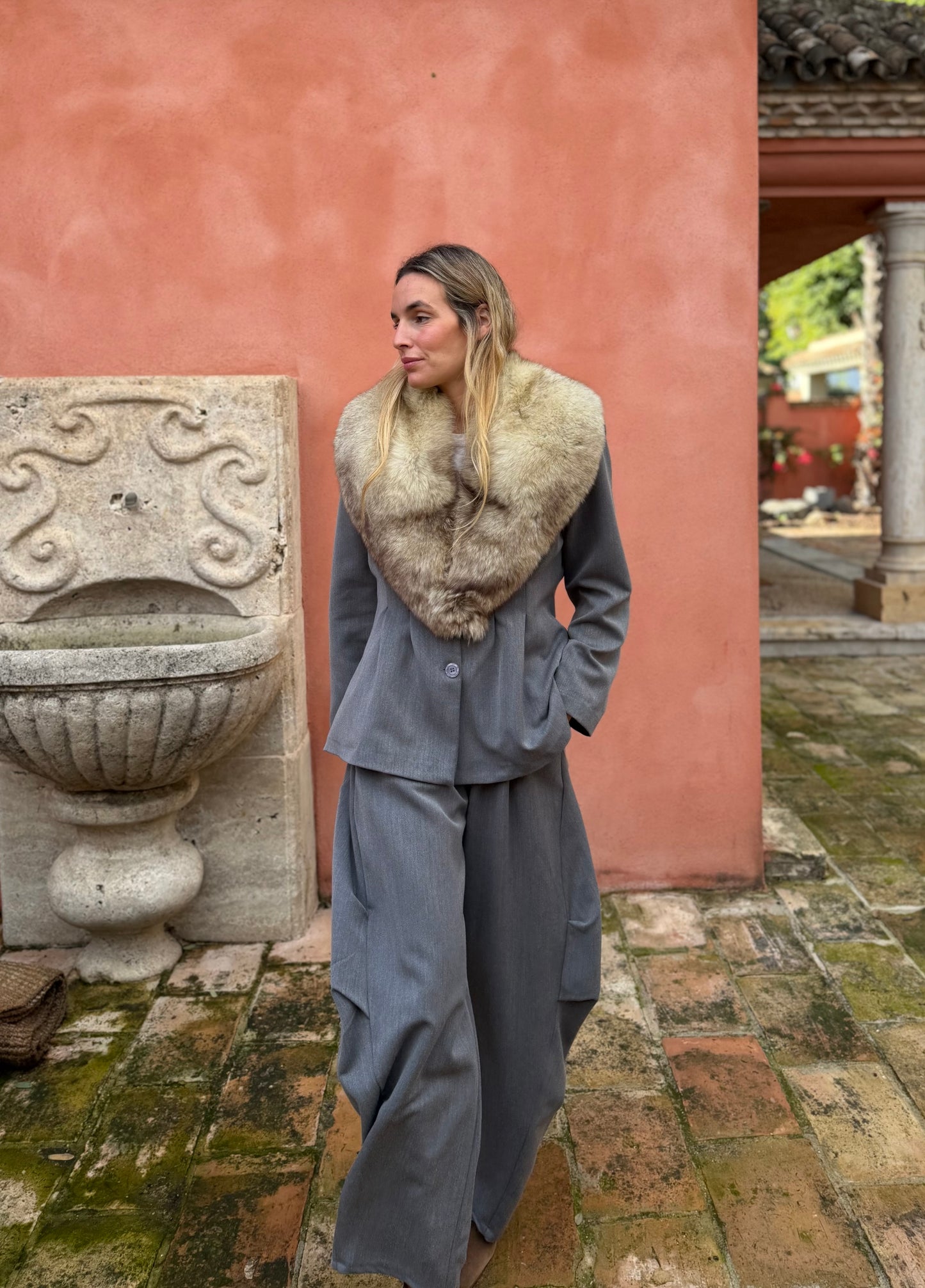 Pantalón traje tablas gris