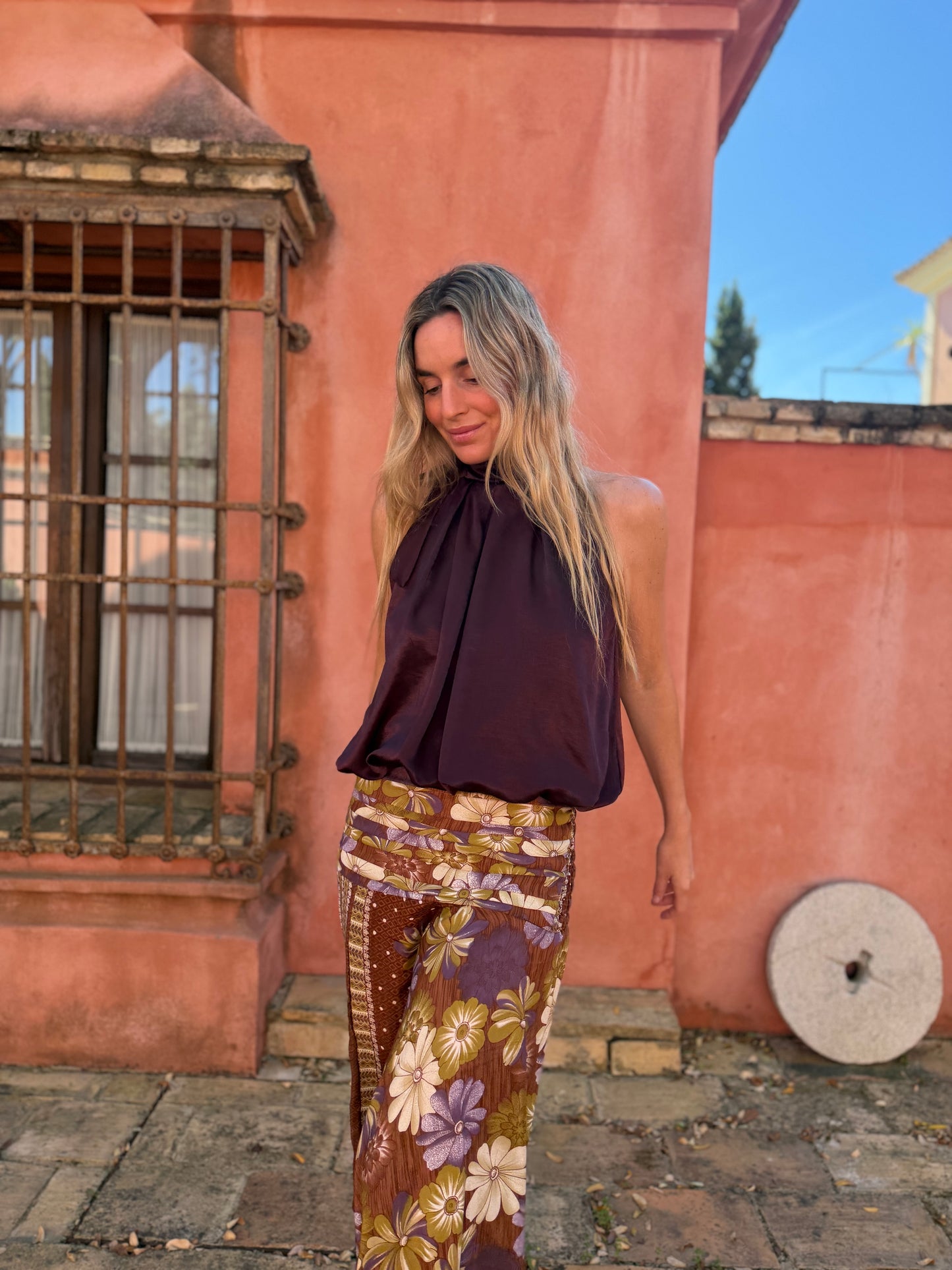 Top halter berenjena