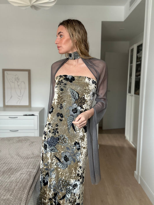 Vestido Terciopelo flor dorado