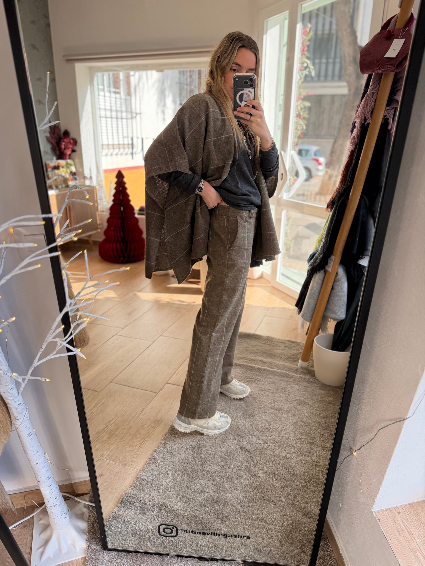 Pantalón lana cuadros beige