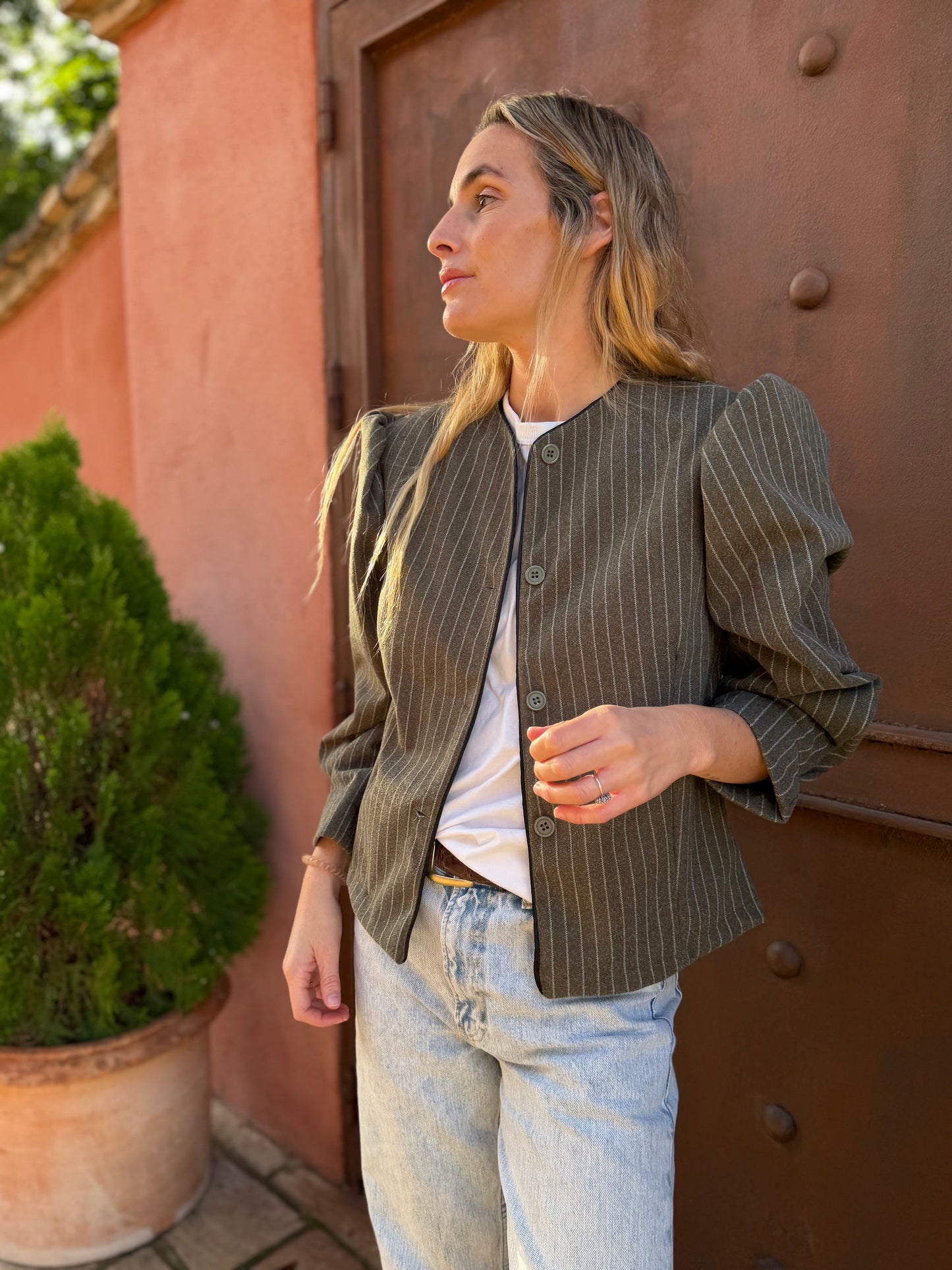 Chaqueta raya diplomática caqui