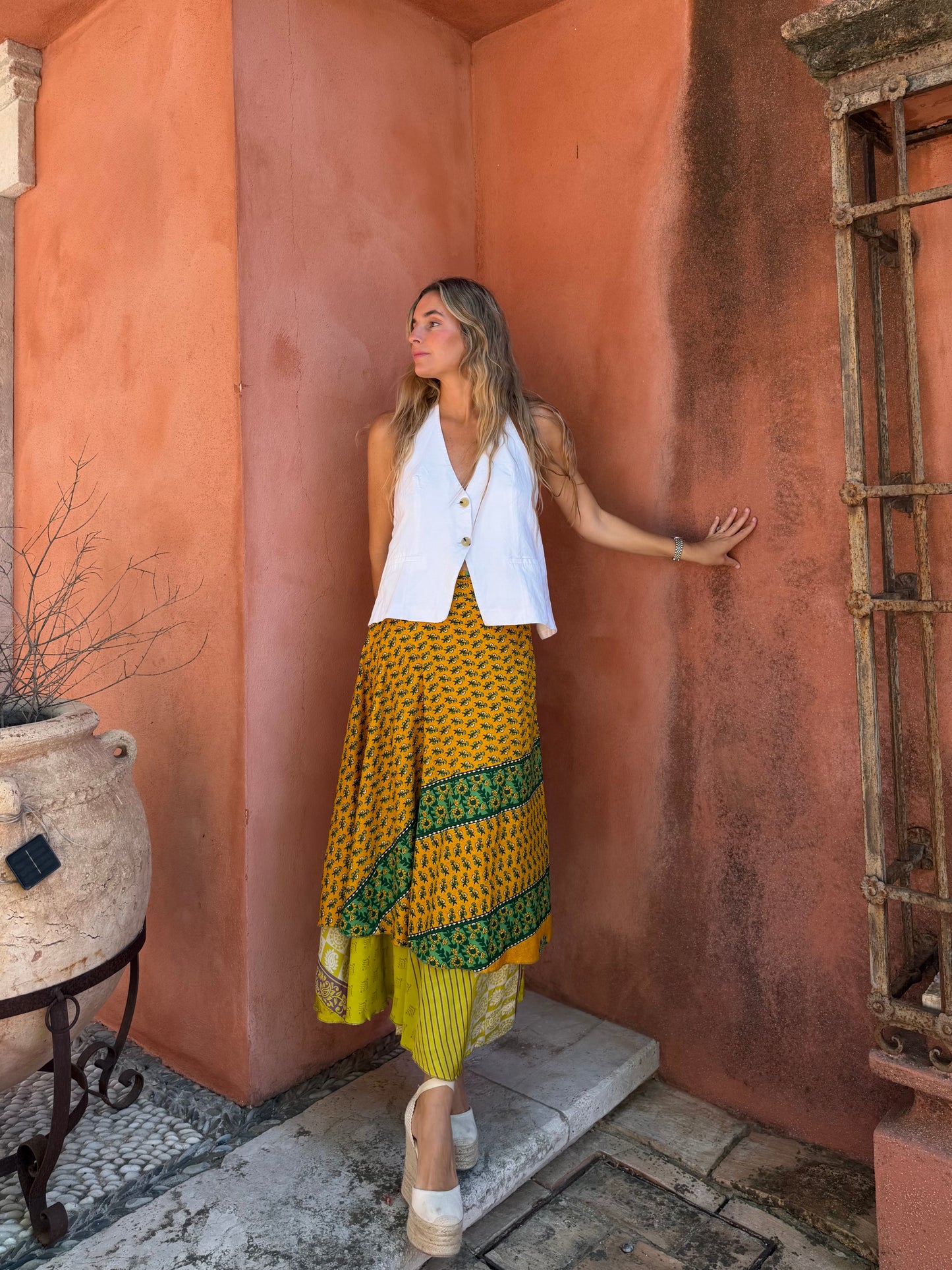 Falda India 240