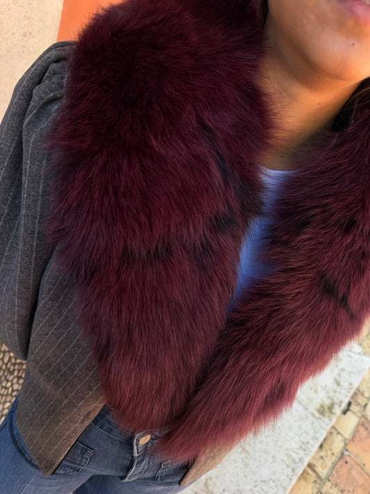Cuello zorro burdeos