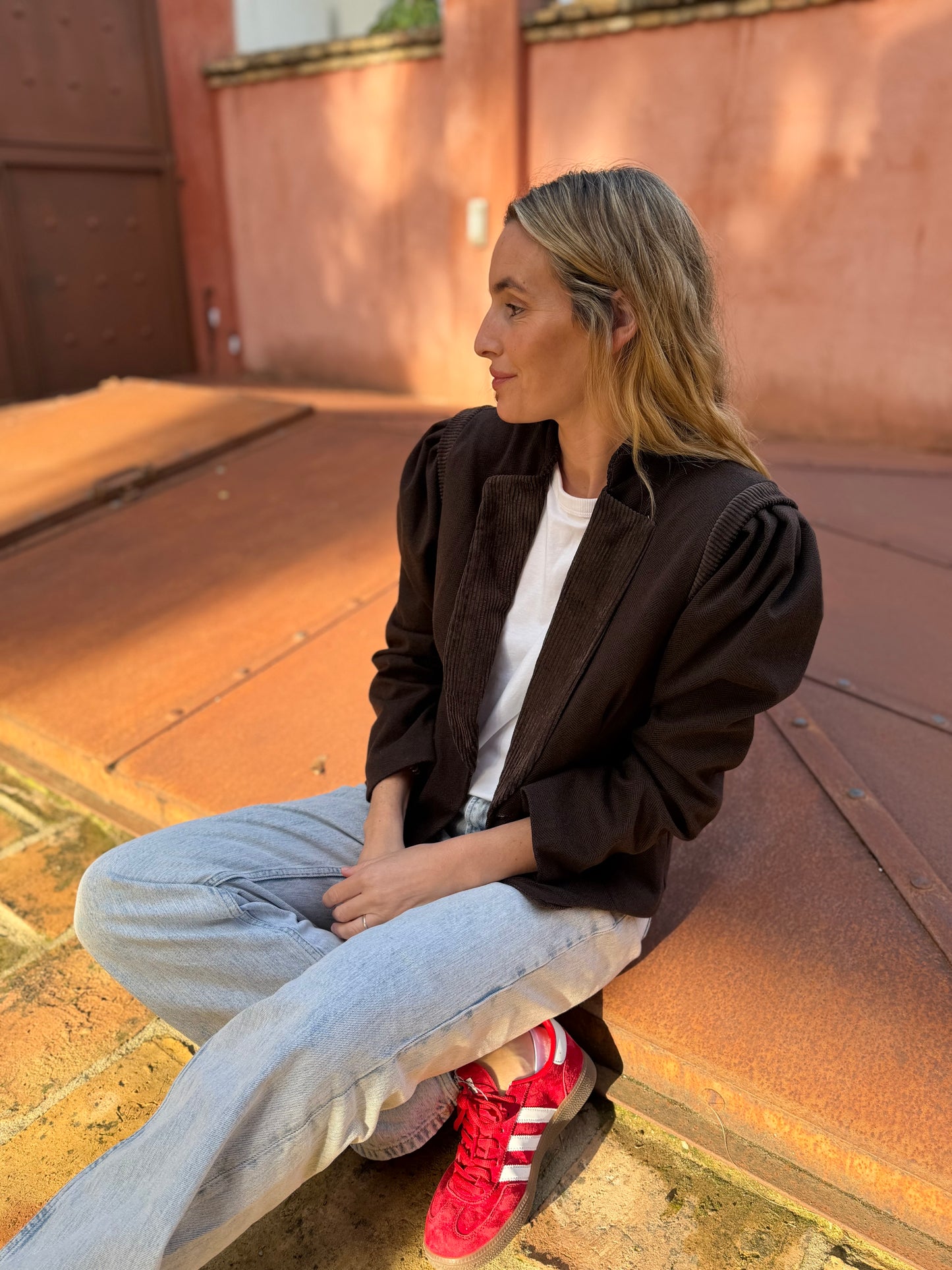 Chaqueta pana chocolate