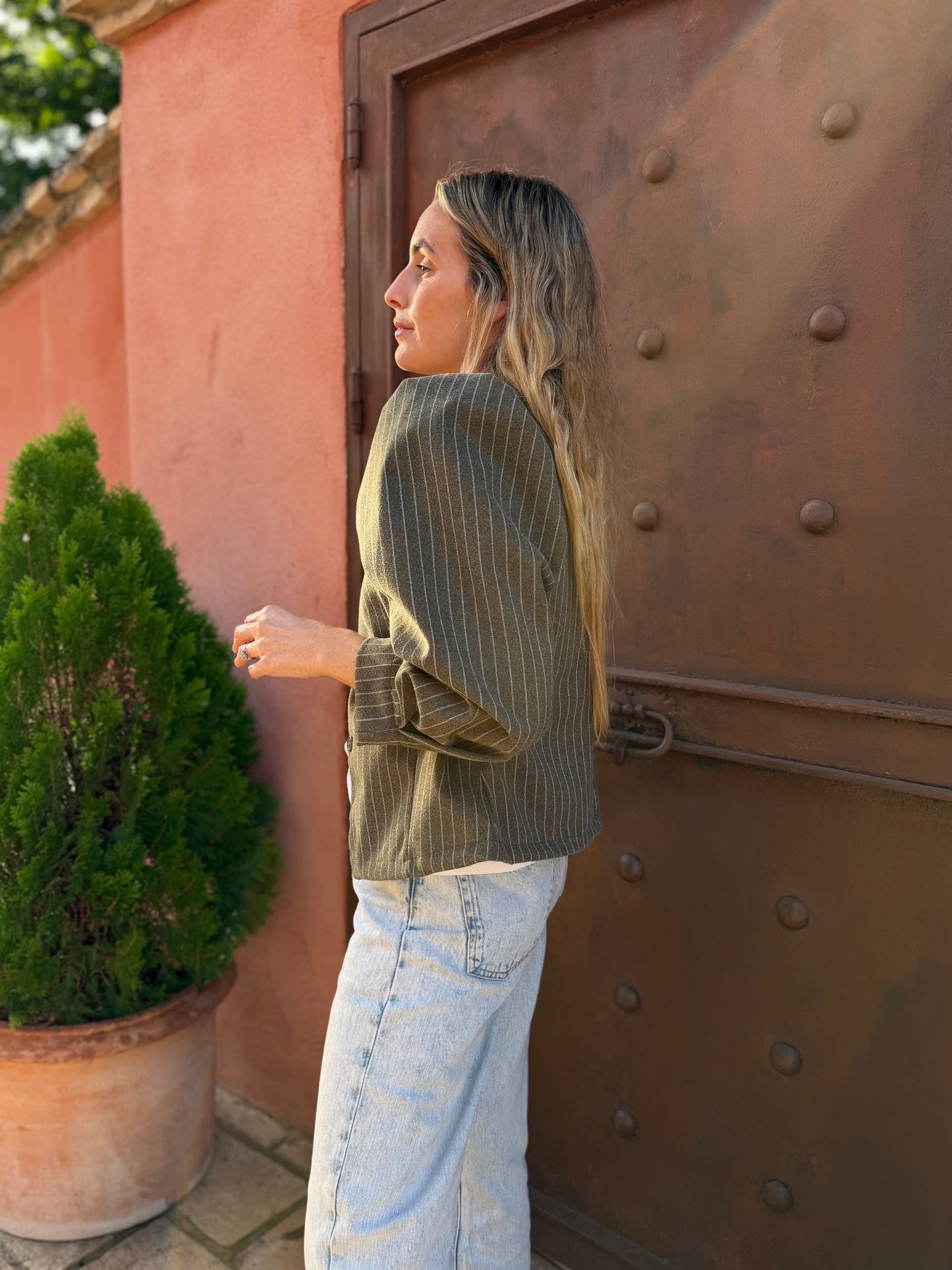 Chaqueta raya diplomática caqui