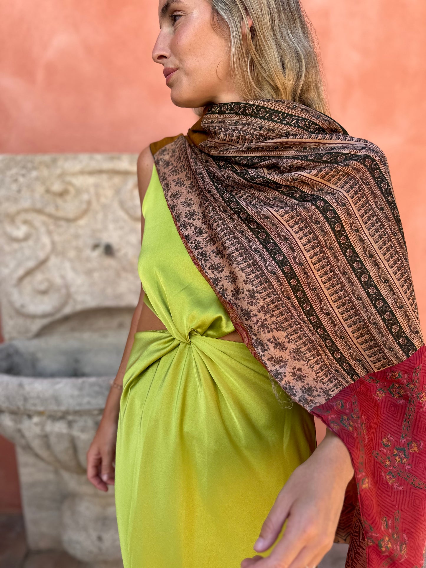 Vestido raso verde