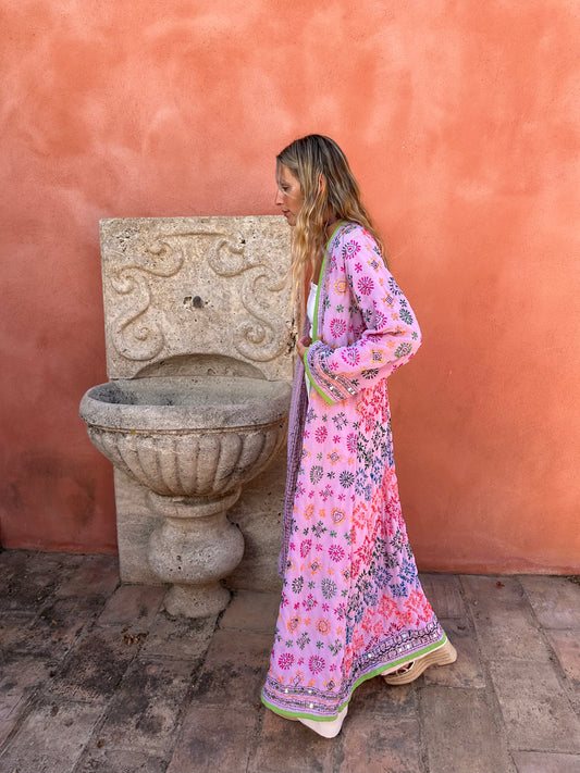 Kaftan piedras rosa