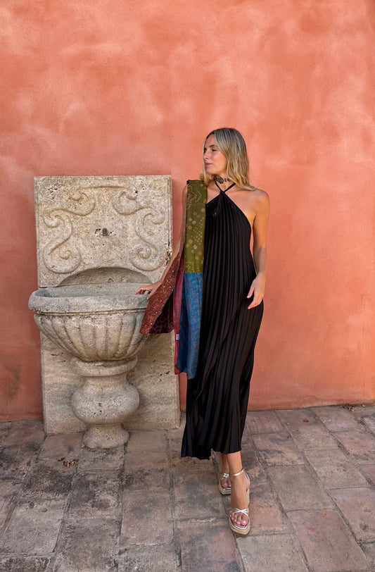 Vestido plisado negro