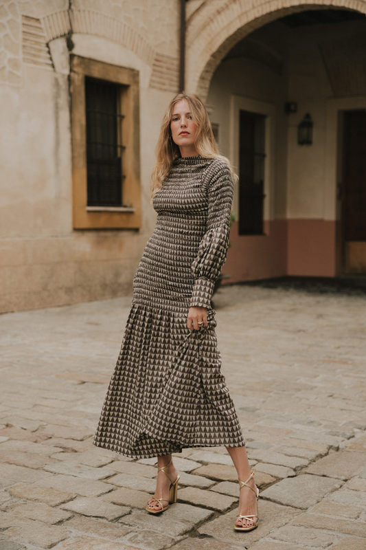 Vestido Toscana berenjena oscuro