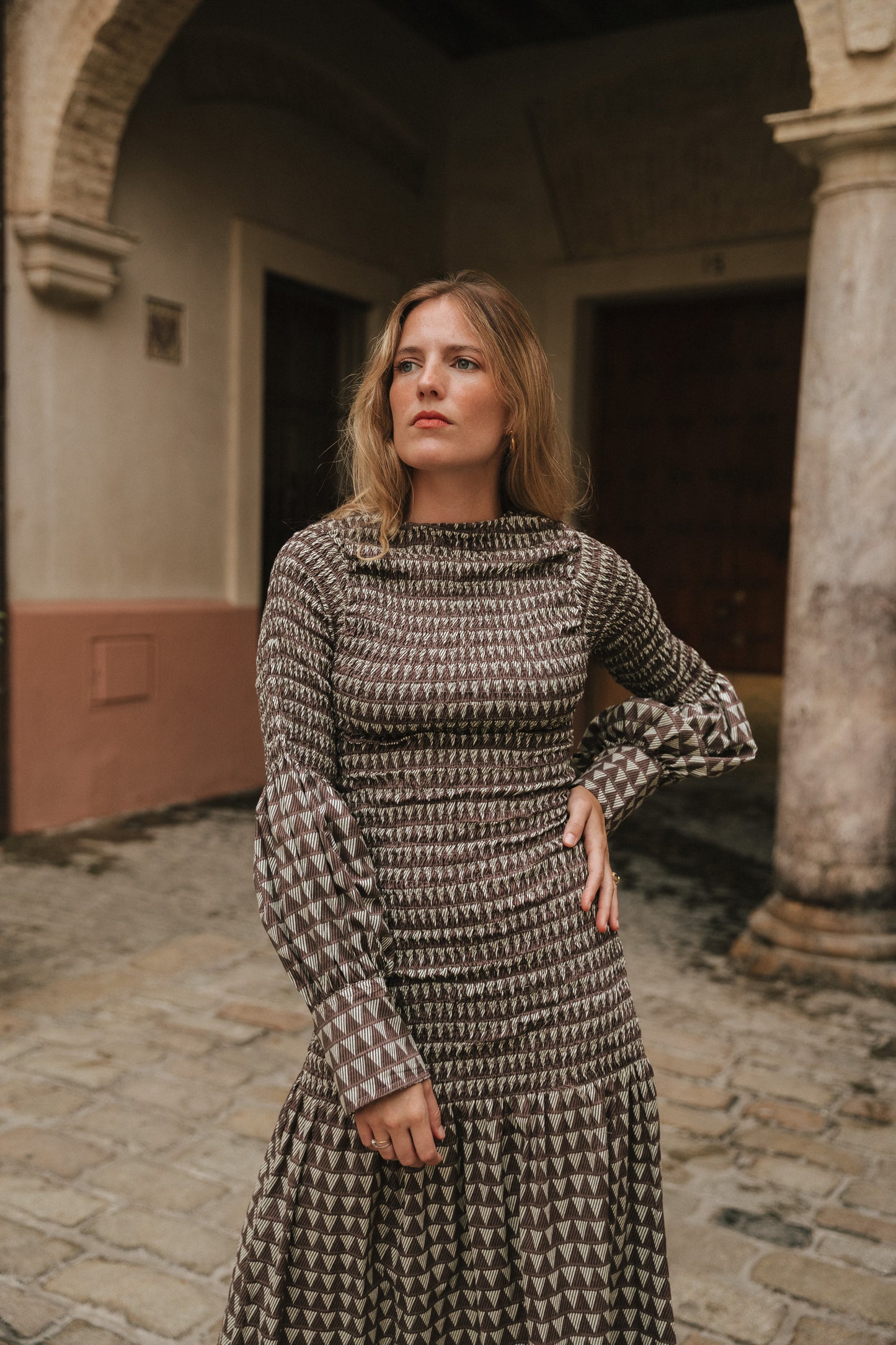 Vestido Toscana berenjena oscuro